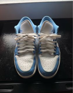 carolina blue low 1’s size 11