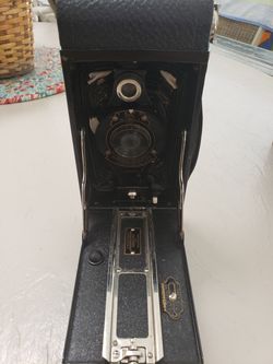 Vintage Kodak Folding Autograph Brownie No.24 Camera