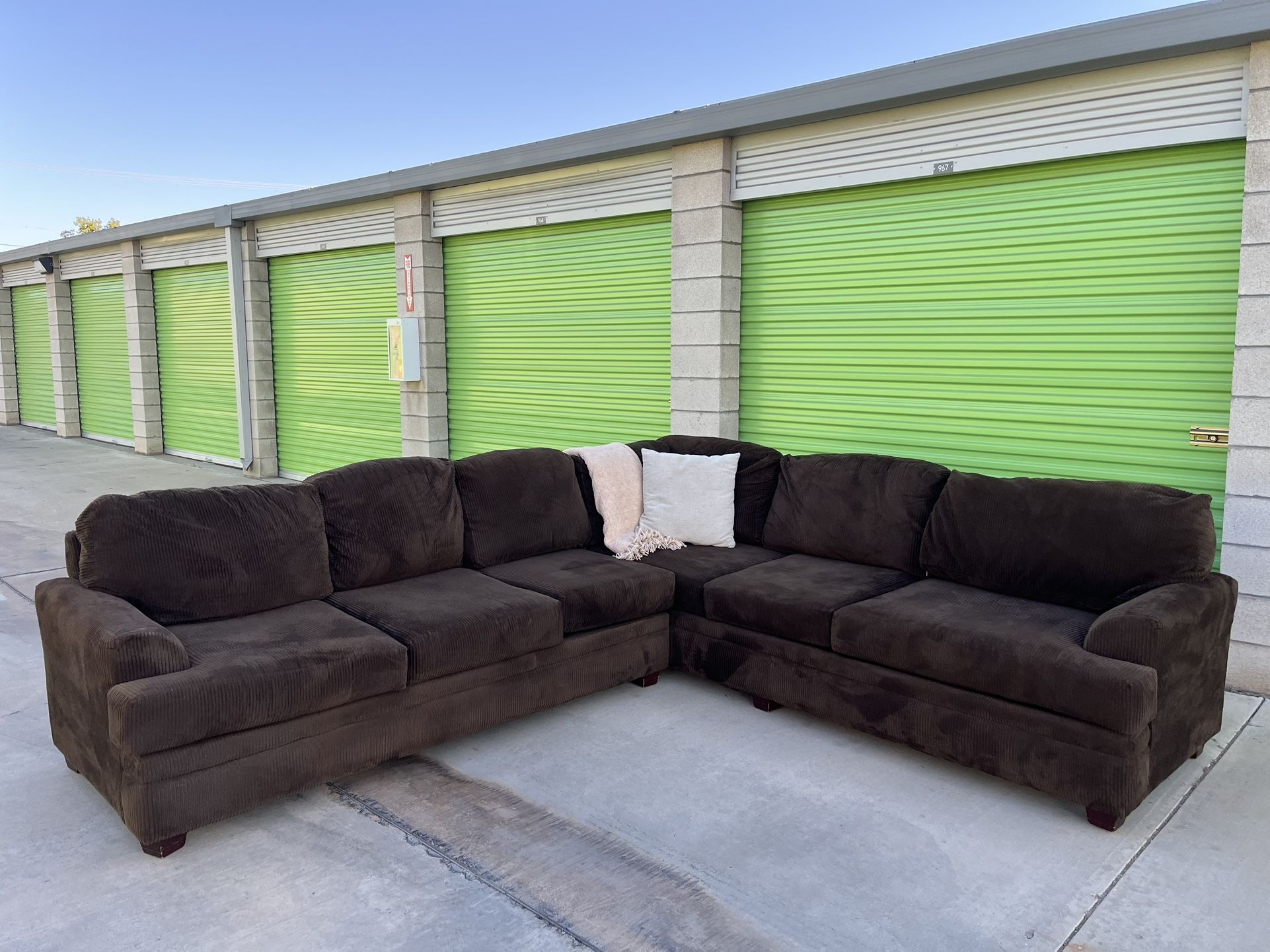 Brown Sectional Couch With Delivery