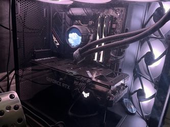 SELLING MY PC plus keyboard and mouse
