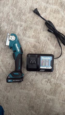 Makita 12V max CXT Lithium-Ion Cordless Multi-Cutter Kit with 2.0Ah battery