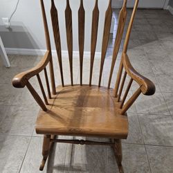 Rocking Chair 