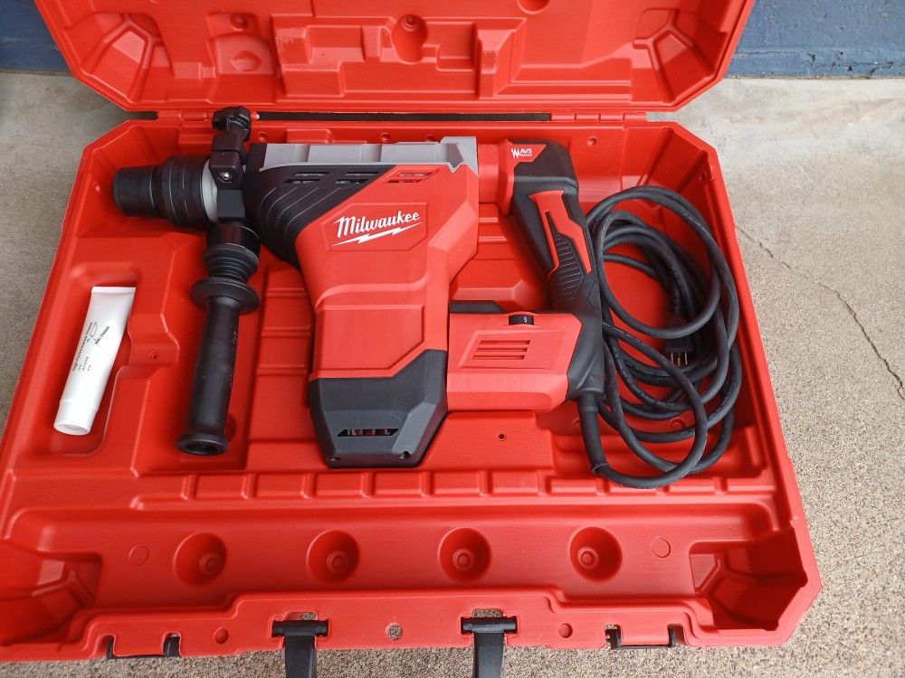 SDS MAX DEMOLITION HAMMER DRILL MILWAUKEE WITH CLUTCH