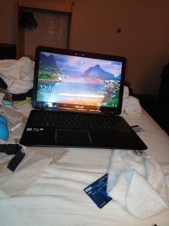 Asus  Q543U Note Book PC