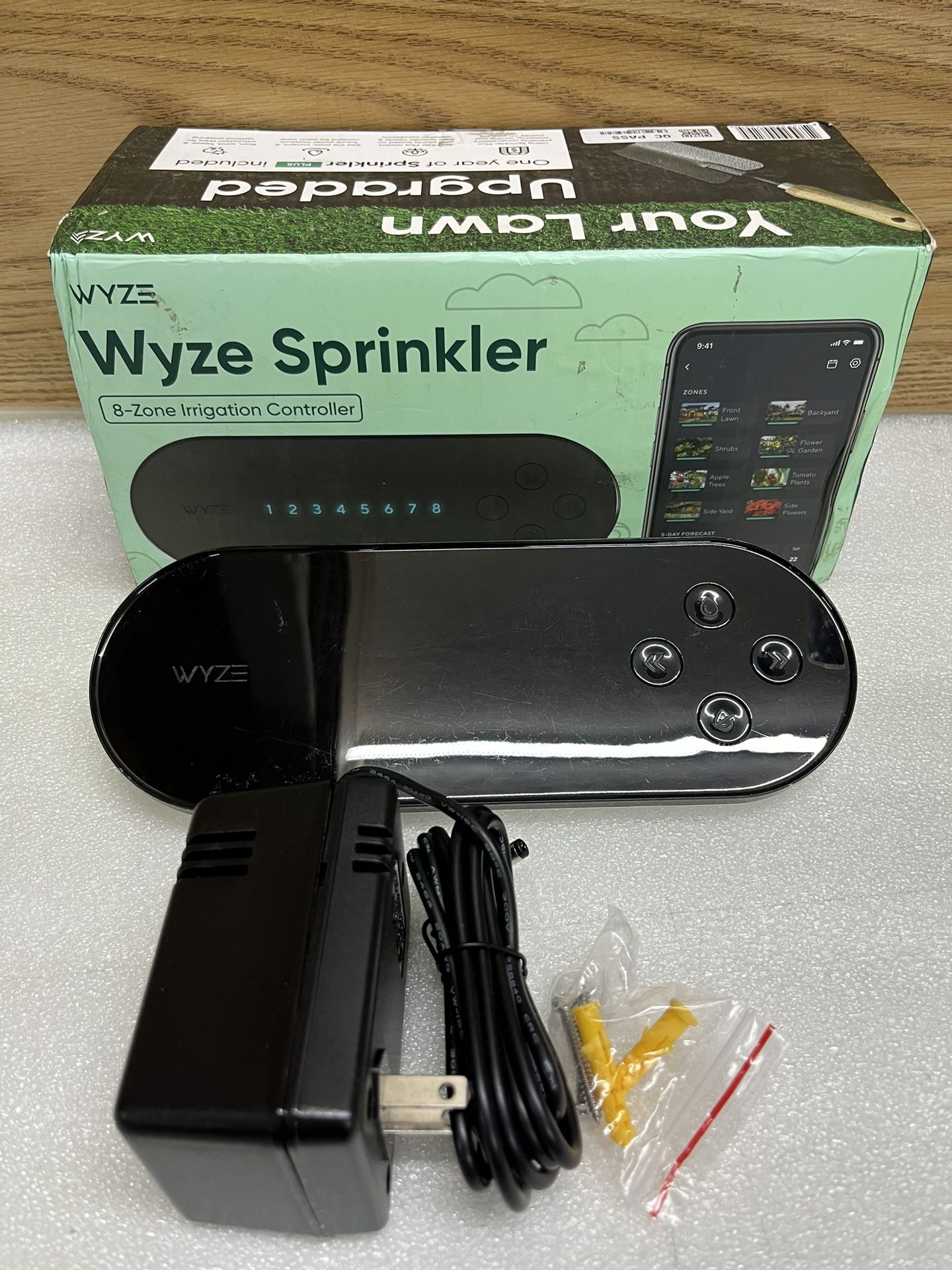 Wyze WSPRK1 8-Zone Smart Lawn Irrigation Sprinkler Controller Timer Kit