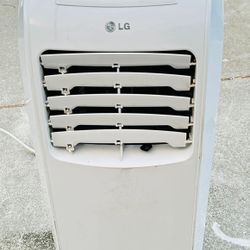 LG Air conditioner 8000 BTU LP0814WNR ( Just Fan working no cooling) Used