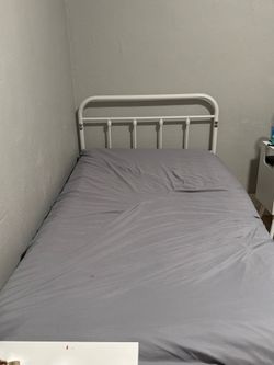 Twin bed frame & mattress