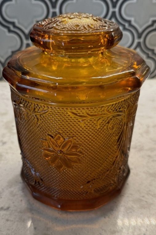 Vintage TIARA INDIANA GLASS  Amber Biscuit Candy Jar Canister With Lid 7.5"