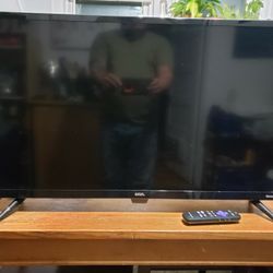 Onn. 32" Roku Smart TV

