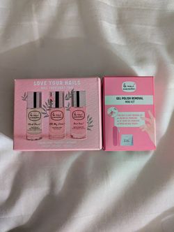 Le Mini Macaron Love Your Nails Treatment Trio & Gel Polish Remover Mini Kit