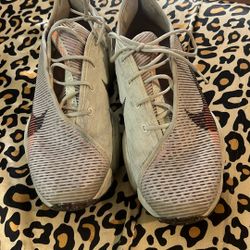 Women’s Nike Sneakers 