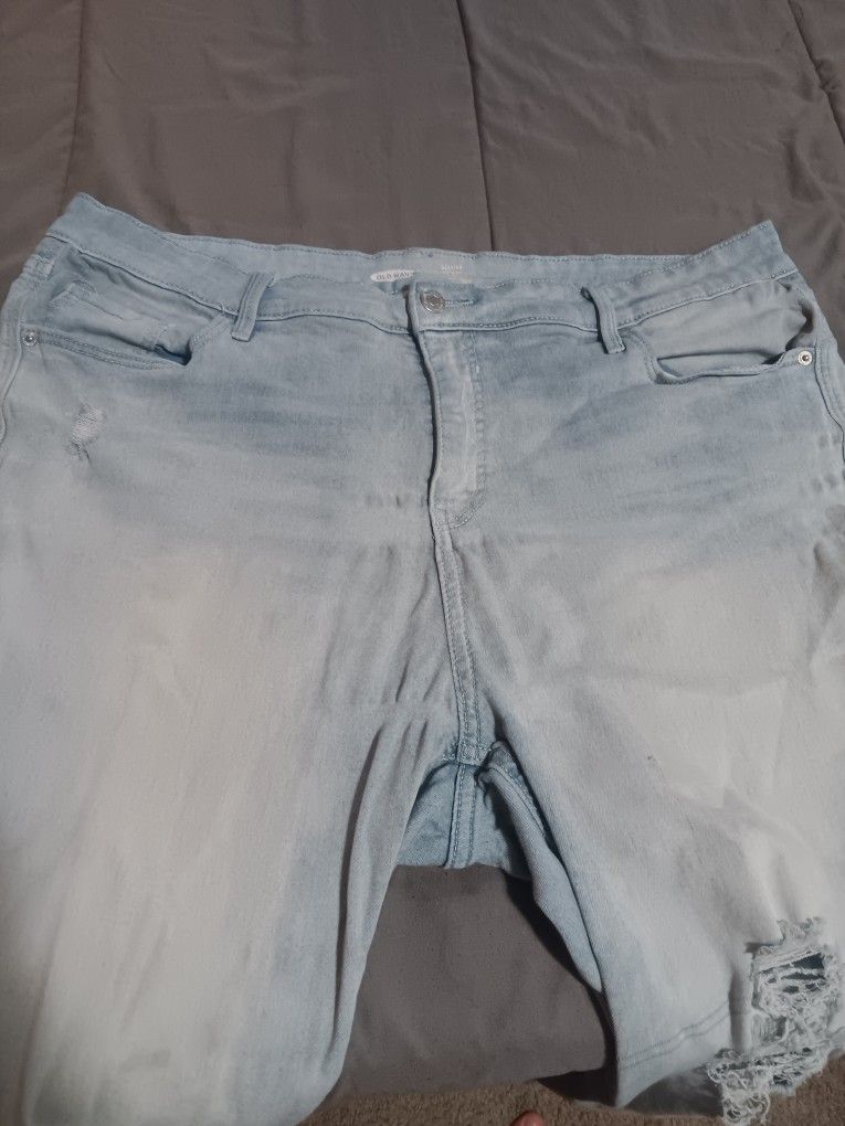 Woman's Clothes Jeans 