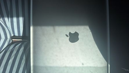 Like new Mac book air 13 in (2020)