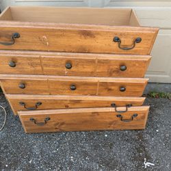 Dresser With Mirror