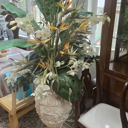 Vase with artificial plants set