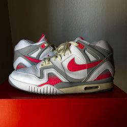 Nike Air Tech Challenge 2 Size 13 Used 