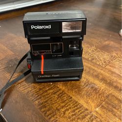 Polaroid One Step Flash Camera 