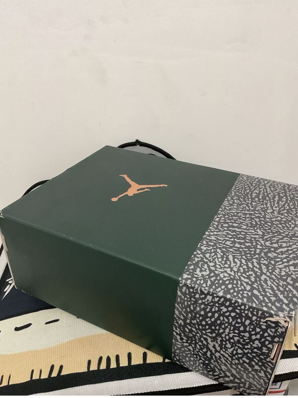 - Air Jordan 3 Retro Wings