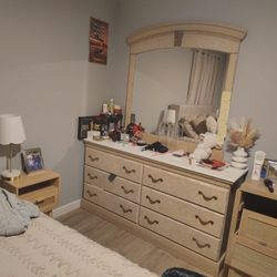 Cajonera Con Espejo /chest of drawers with mirror