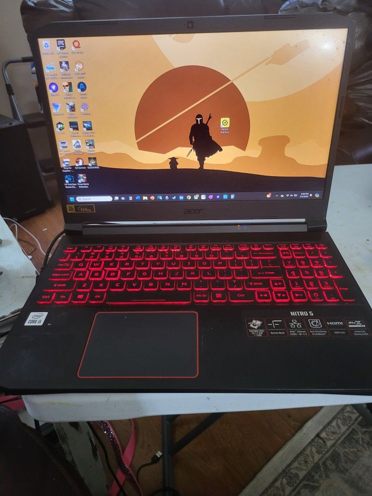Acer Nitro AN515-55-53E5 15.6" 144Hz (Intel Core i5-10300H, 32GB RAM, 256GB SSD, 1.8TB HDD)
