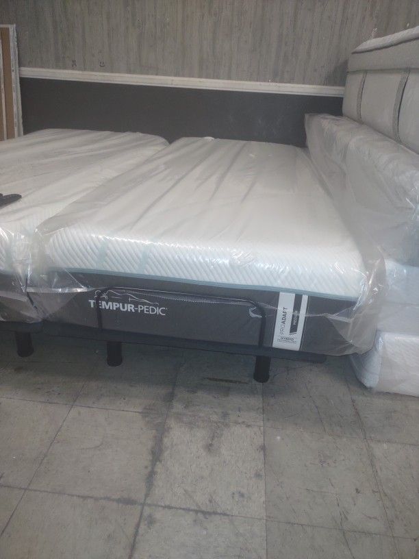 π₯π₯π₯ $1,499 California King Split Tempur-pedic Proadapt Medium Hybrid Technology With Split Adjustable Casper Base $1,499 π₯π₯π₯