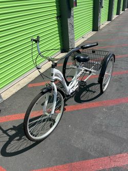 Adult Tricycle with Rear Basket 26” aluminum