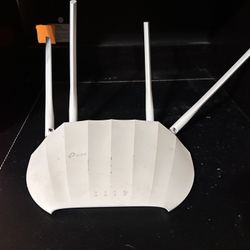 TP Link WiFi Router 
