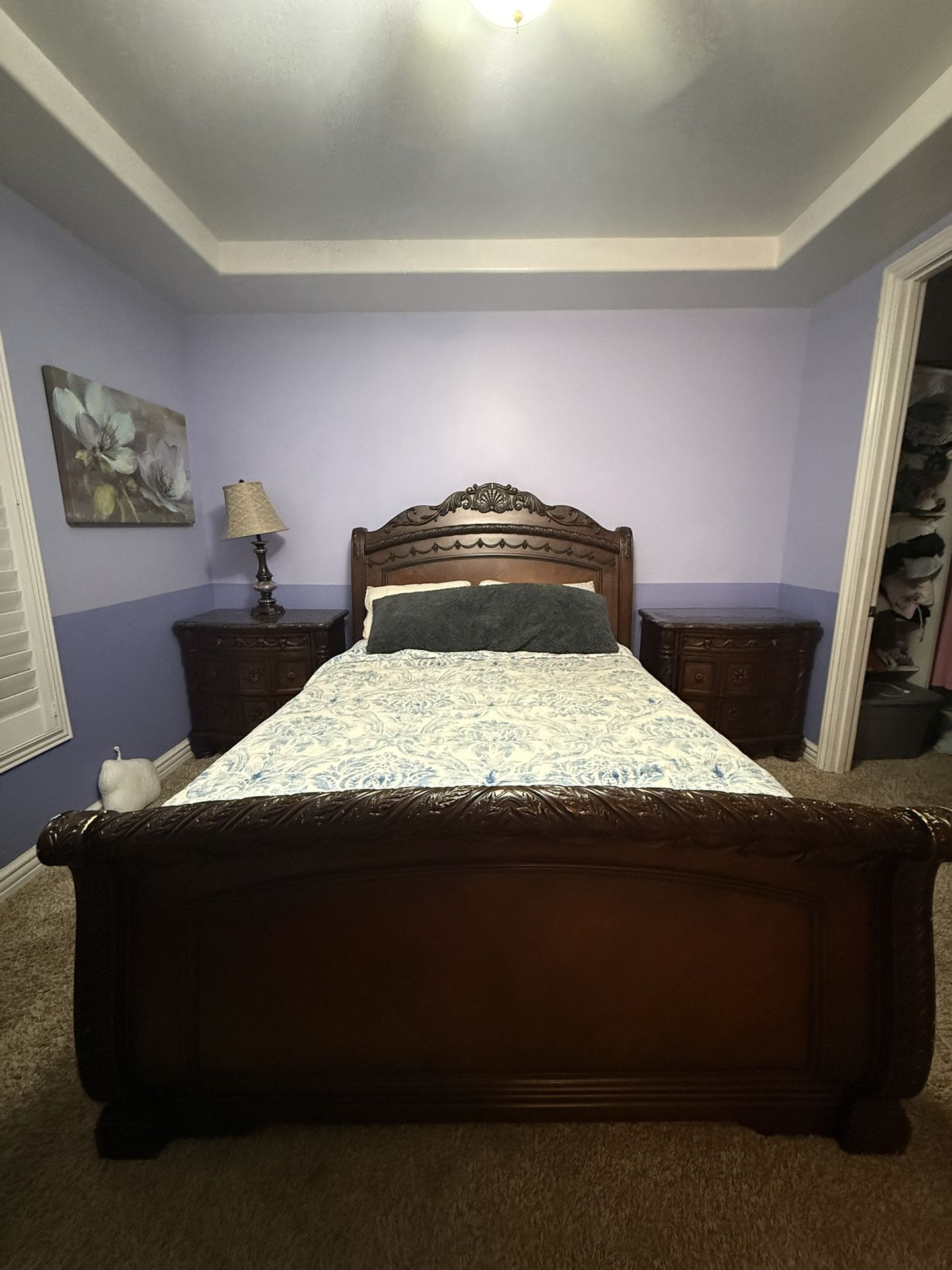 Queen Bedroom Set