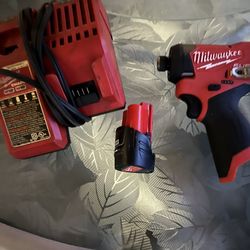 Milwaukee Tools 