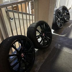 20” Factory Black Honda Rims.  200$