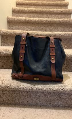 Beautiful all leather fossil purse