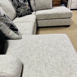 Beautiful Stunning Double Chaise Sectional! 