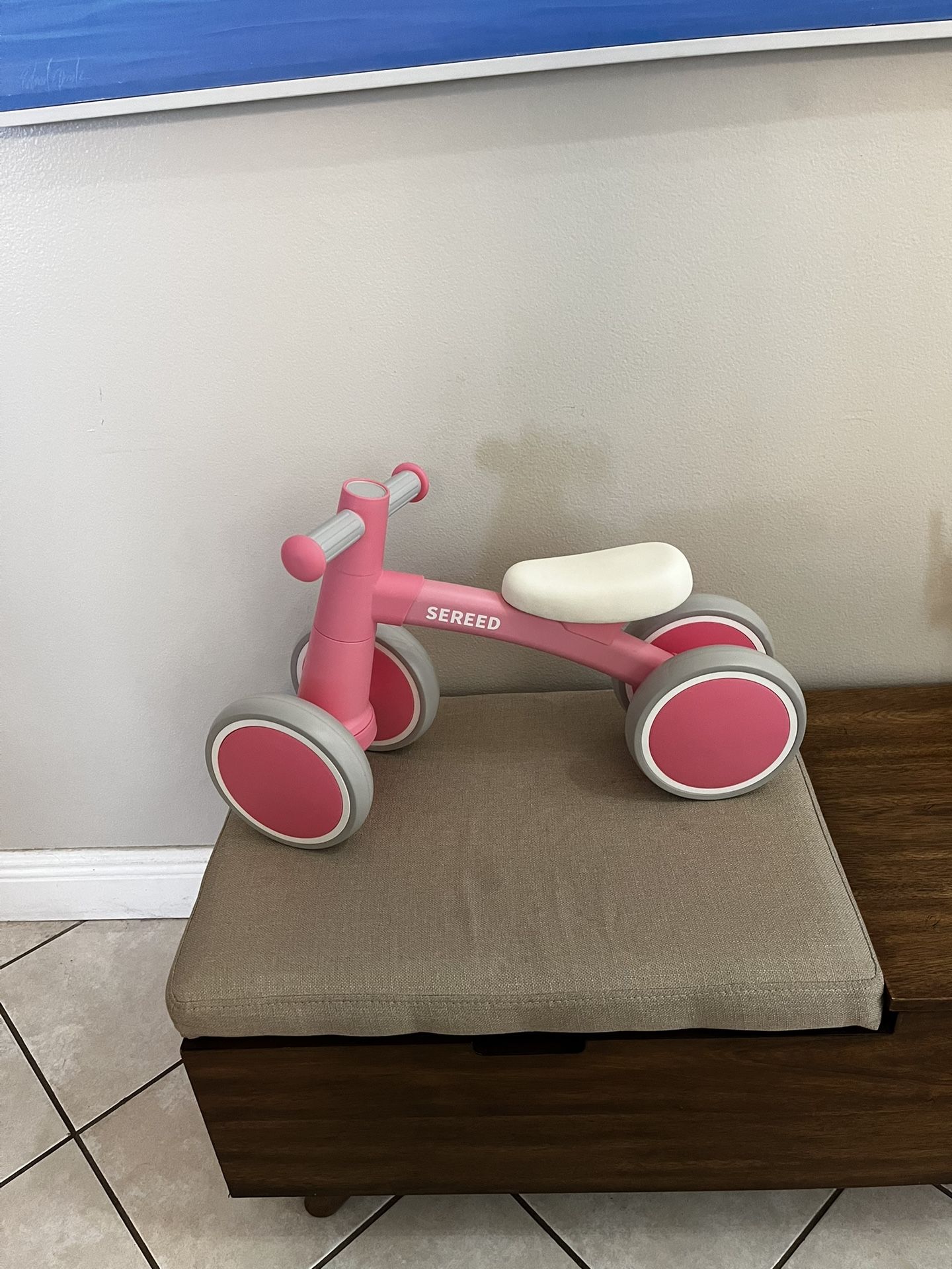 Brand New Baby Balance Bike For Girls 12-24 Months ( Please Check The Photos For Description)