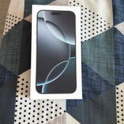 iPhone 16 Pro max White Titanium 1TB