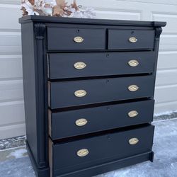 ✨Gorgeous Antique 6Drawer Chest 