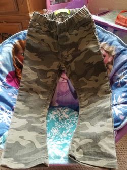 Old Navy camouflage pants
