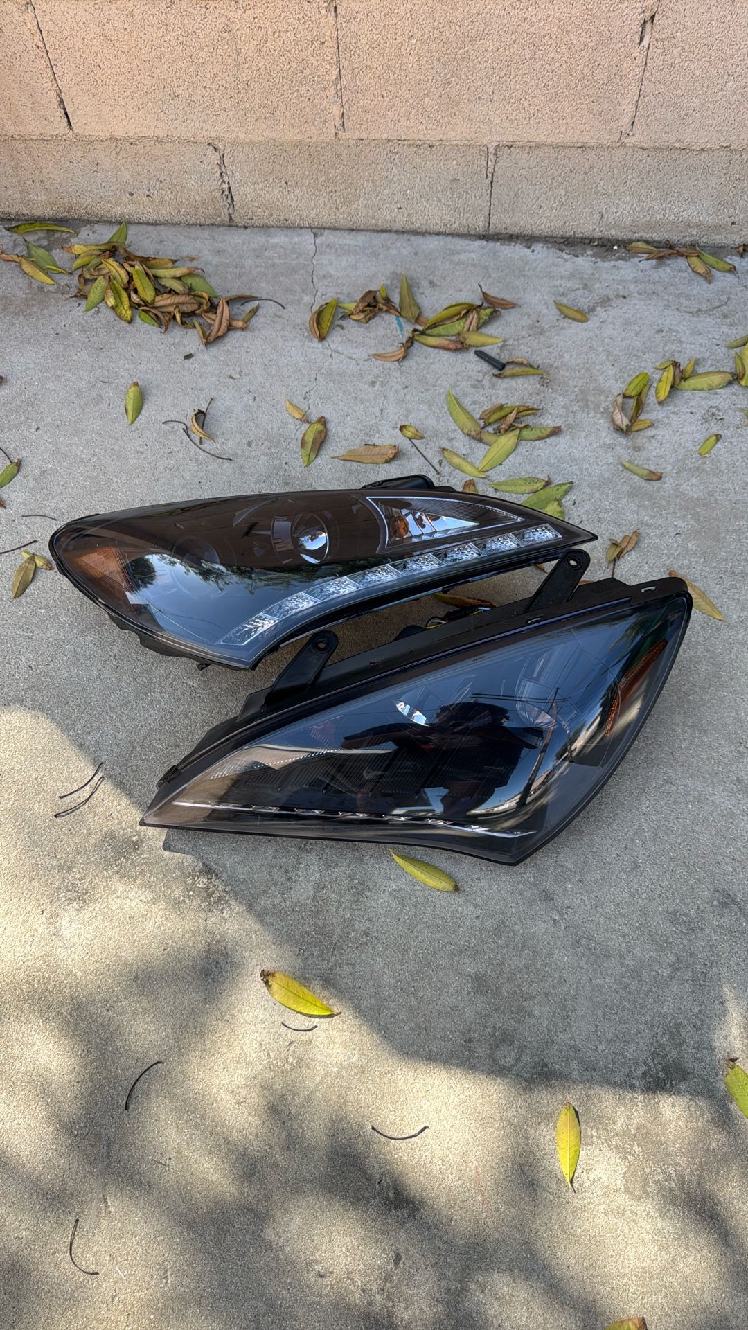 Hyundai Genesis Coupe Headlights