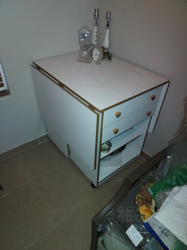 EXTRA LARGE WORK TABLE WITH TWO DRAWERS GREAT FOR SEWING AND CRAFTS ON WHEELS