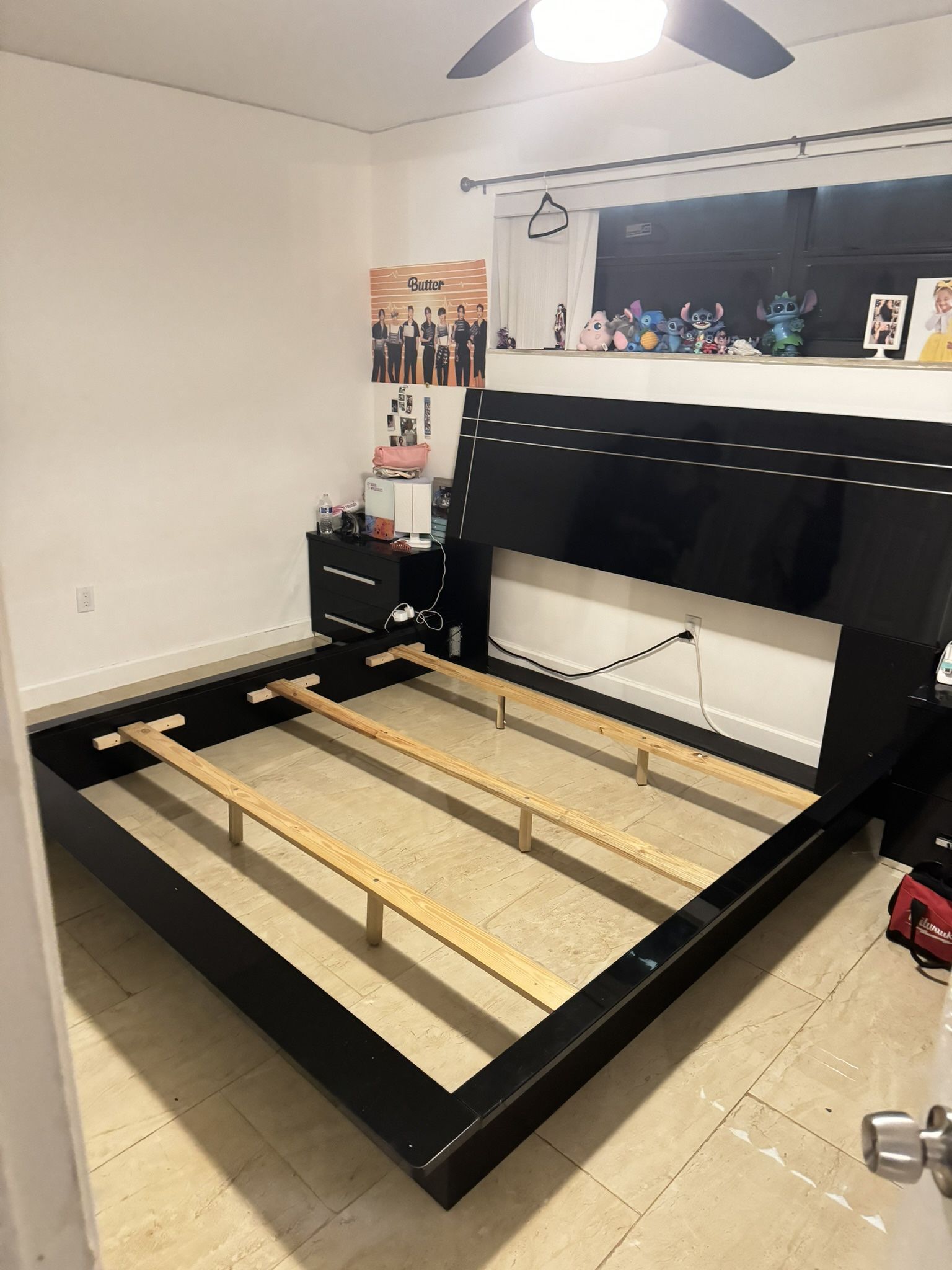 King Bed For Sale for Sale in Miramar, FL OfferUp