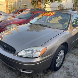 2005 Ford Taurus