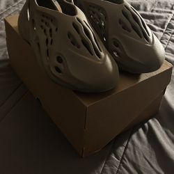 Yeezy Foam Runner