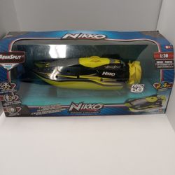 NIKKO RADIO CONTROL AQUASPLIT BOAT - 1:30 - NIB. Condition is New