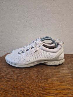 ECCO Biom Fjuel Fashion Sneakers 
Women's Size US 10