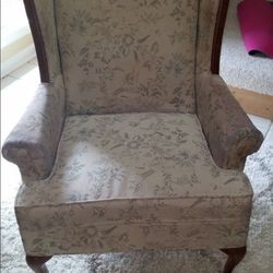 Vintage Accent Chair 