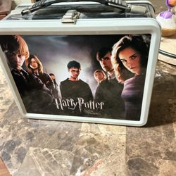 Harry Potter lunch box with thermos 