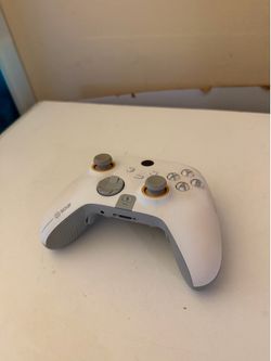 SCUF Gaming Xbox Controller – Custom White
