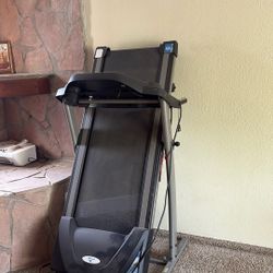 Treadmill 