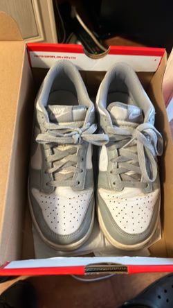 Grey Dunks size 7