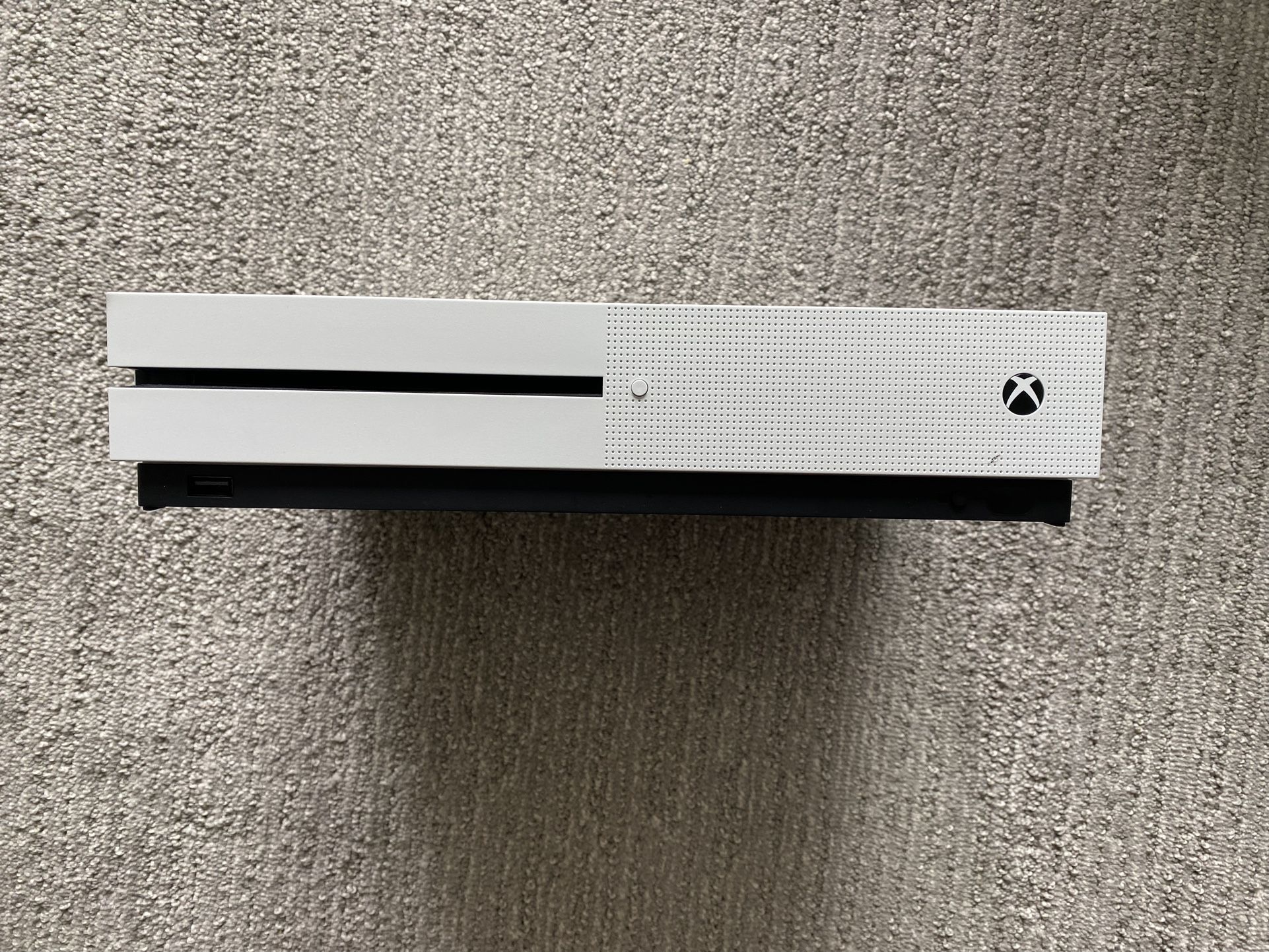 Xbox One - Like New With Games!