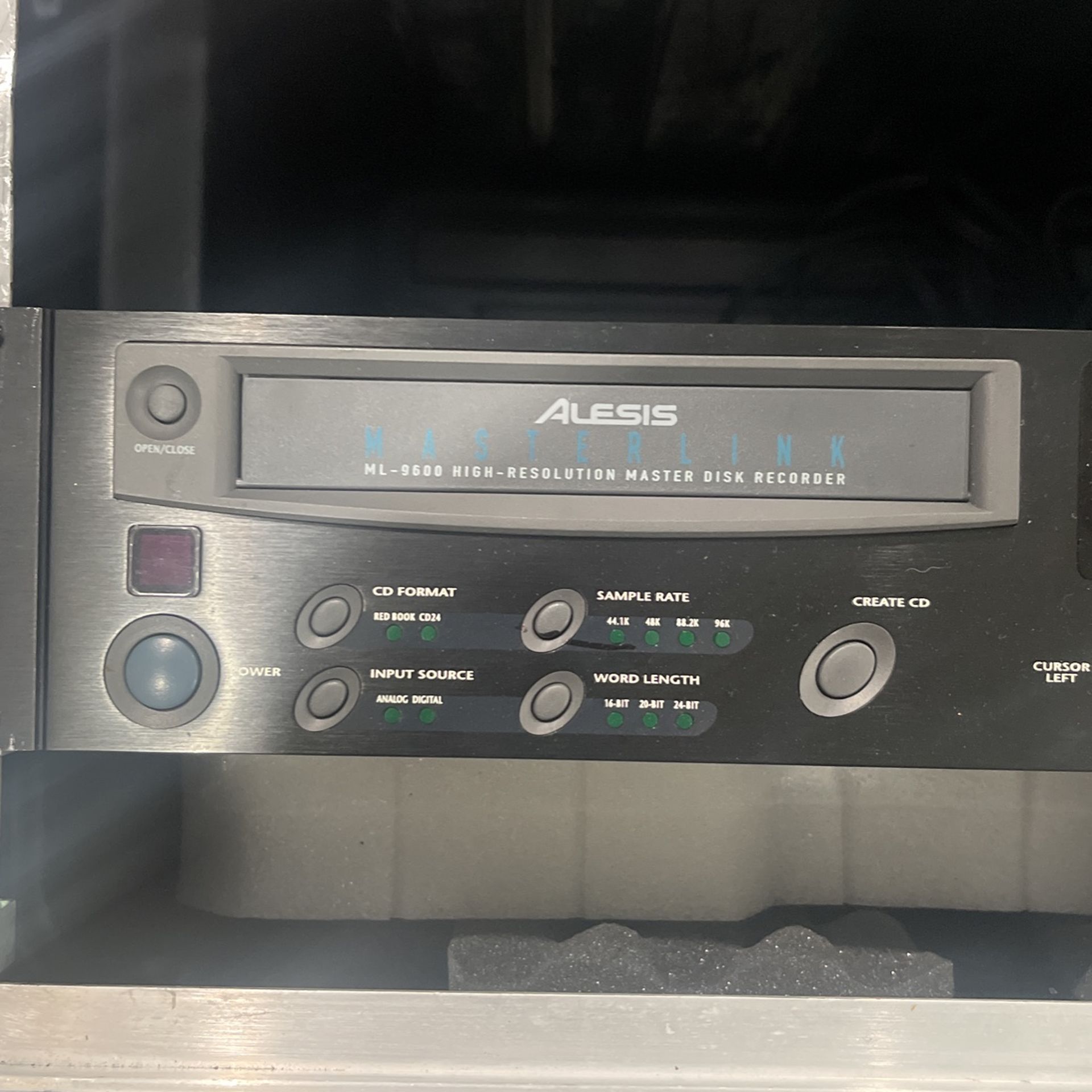 Alesis Masterlink ML-9600 High Resolution Master Disk Recorder